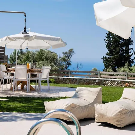 וילה Mirto Tsoukaládhes